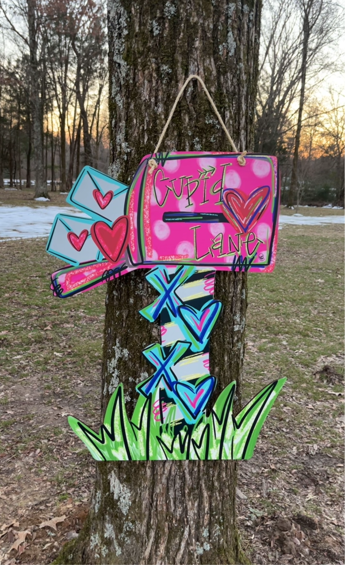 Cupid Lane Mailbox Hanger